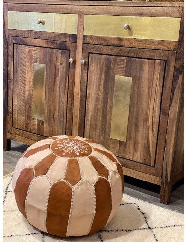 Grand pouf marocain en cuir caramel et naturel...
