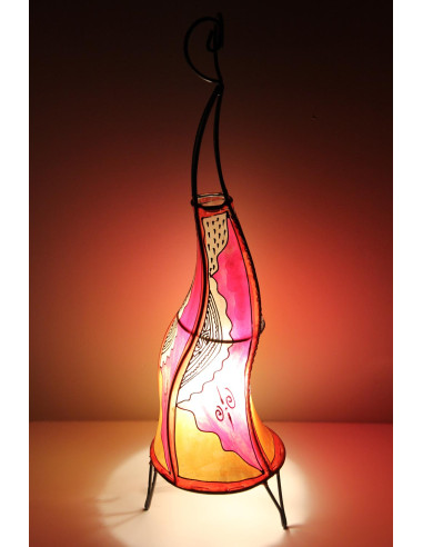 Lampe torsadée marocaine en cuir peint au...