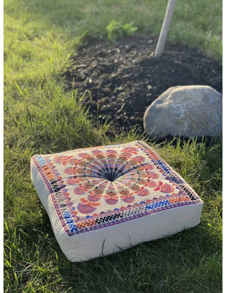 Square meditation cushion, model 1