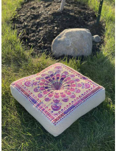 Coussin de méditation brodé violet, 18 x 18 po 2