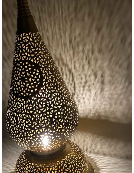 Lampe de table marocaine en cuivre doré, goutte GG, 27 po