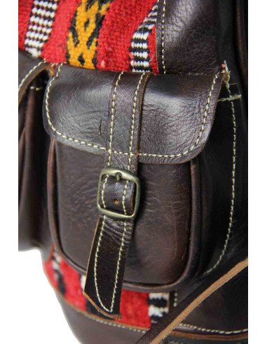 Sac à dos en cuir marron et kilim rouge
