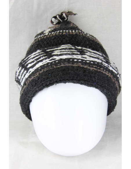 Black wool Berber beanie with white patterns