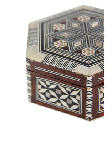 Mother-of-Pearl Box Model 2