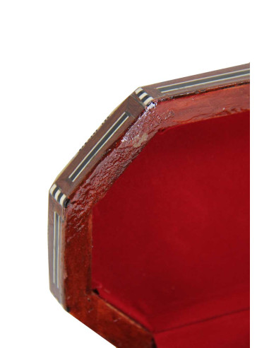 Mother-of-Pearl Box Model 4