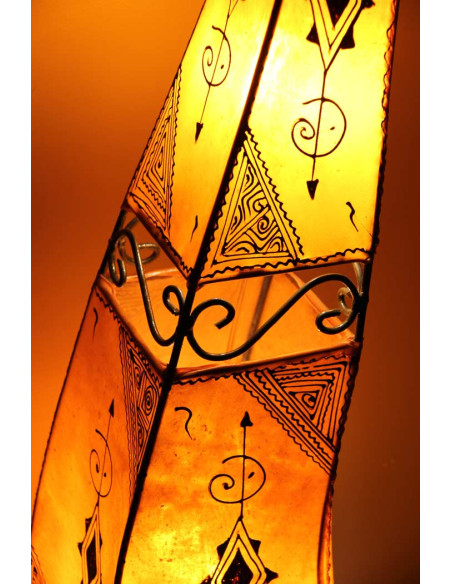 Moroccan leather lamp T2 Pattern 1