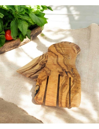 Salad servers