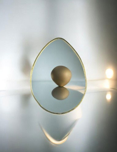 Egg-shaped Mirror