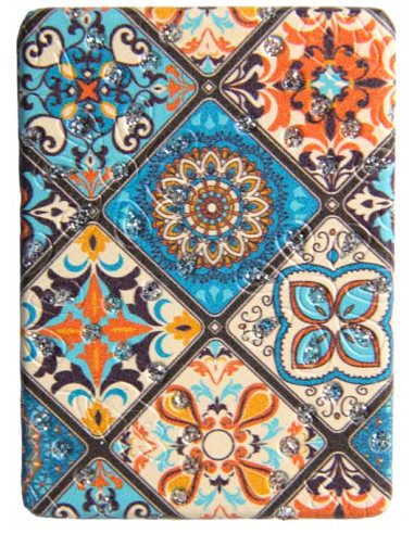 Hand mirror with tile pattern
