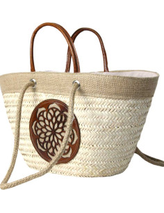 Wicker basket bag with caramel leather rosette 2