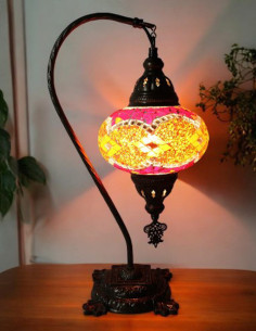 Lampe turque en mosaïque rouge et orange, 17 po