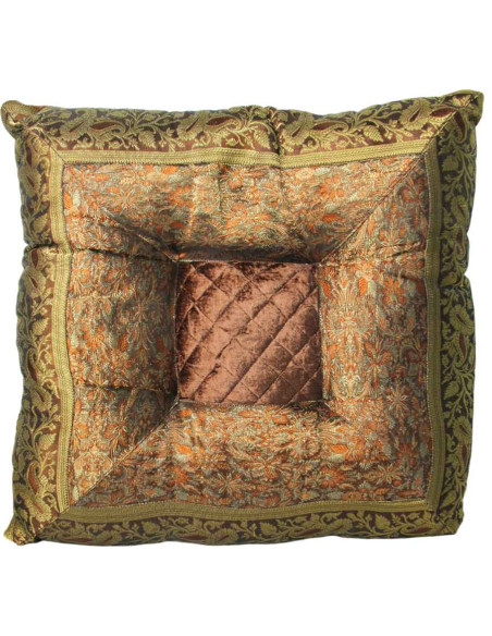 Coussin de couleur marron