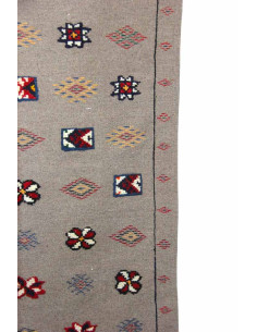 Wool rug in grey with rows of Berber motifs, 40 x 58 in 2