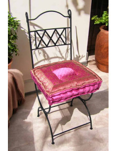 Chaise en fer forgé avec coussin fuchsia 2