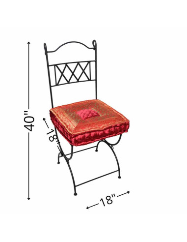 Chaise en fer forgé avec coussin rouge orangé