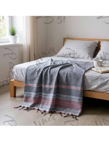Charcoal fouta with thin stripes