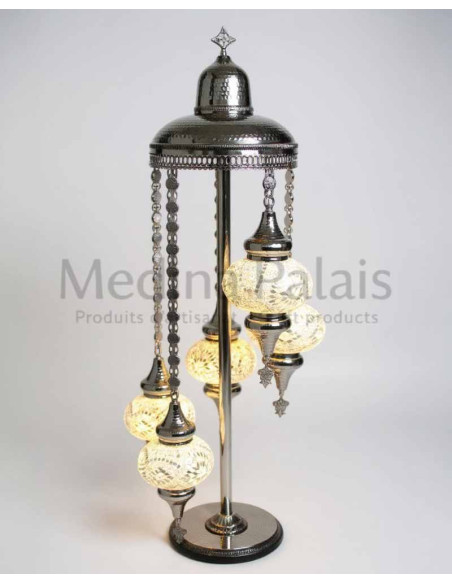 Lampe argentée sur pied à 5 globes