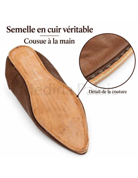 Semelle en cuir cousue à la main de la babouche pointue marron
