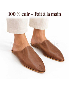 Pair of women's pointed Moroccan babouches in brown leather 2