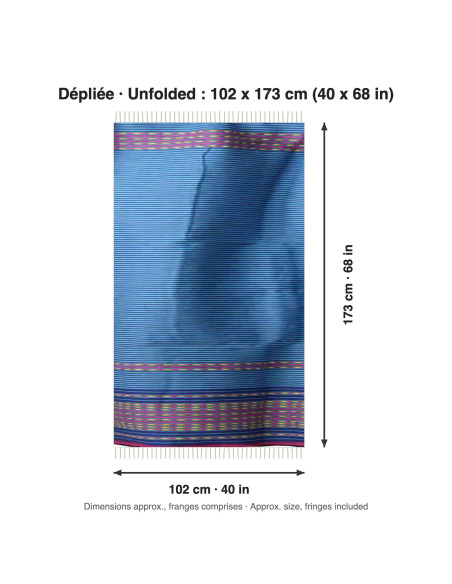 Fouta bleue à fines rayures