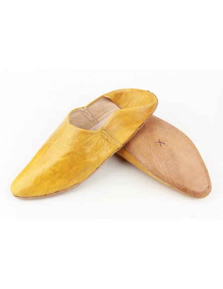 Babouche pointed plain brown