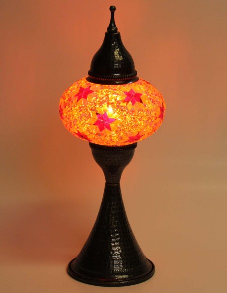 Lampe turque en mosaïque à étoiles rouges sur fond orange, 17 po