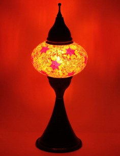 Lampe turque en mosaïque à étoiles rouges sur fond... 2