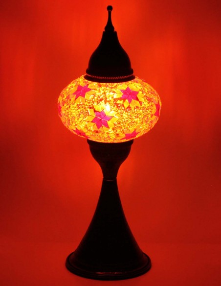 Lampe turque en mosaïque à étoiles rouges sur fond orange, 17 po
