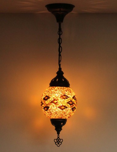Suspension turque en mosaïque à losanges bruns,...