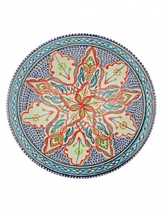 Assiette tunisienne à grande fleur rouge sur fond bleu,...