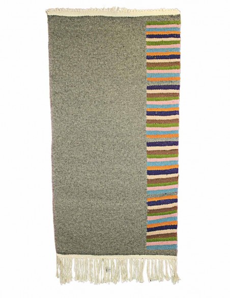 Tapis mergoum en laine gris chiné avec bande rayée multicolore, 24 x 49 po