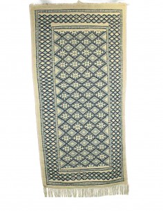 Tapis mergoum en laine crème à treillis de losanges...