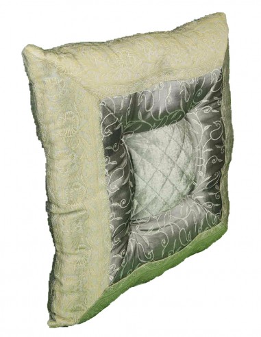 Indian cushion